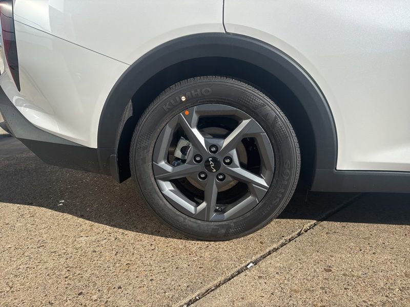 New 2025 Kia K4 LXS image 9