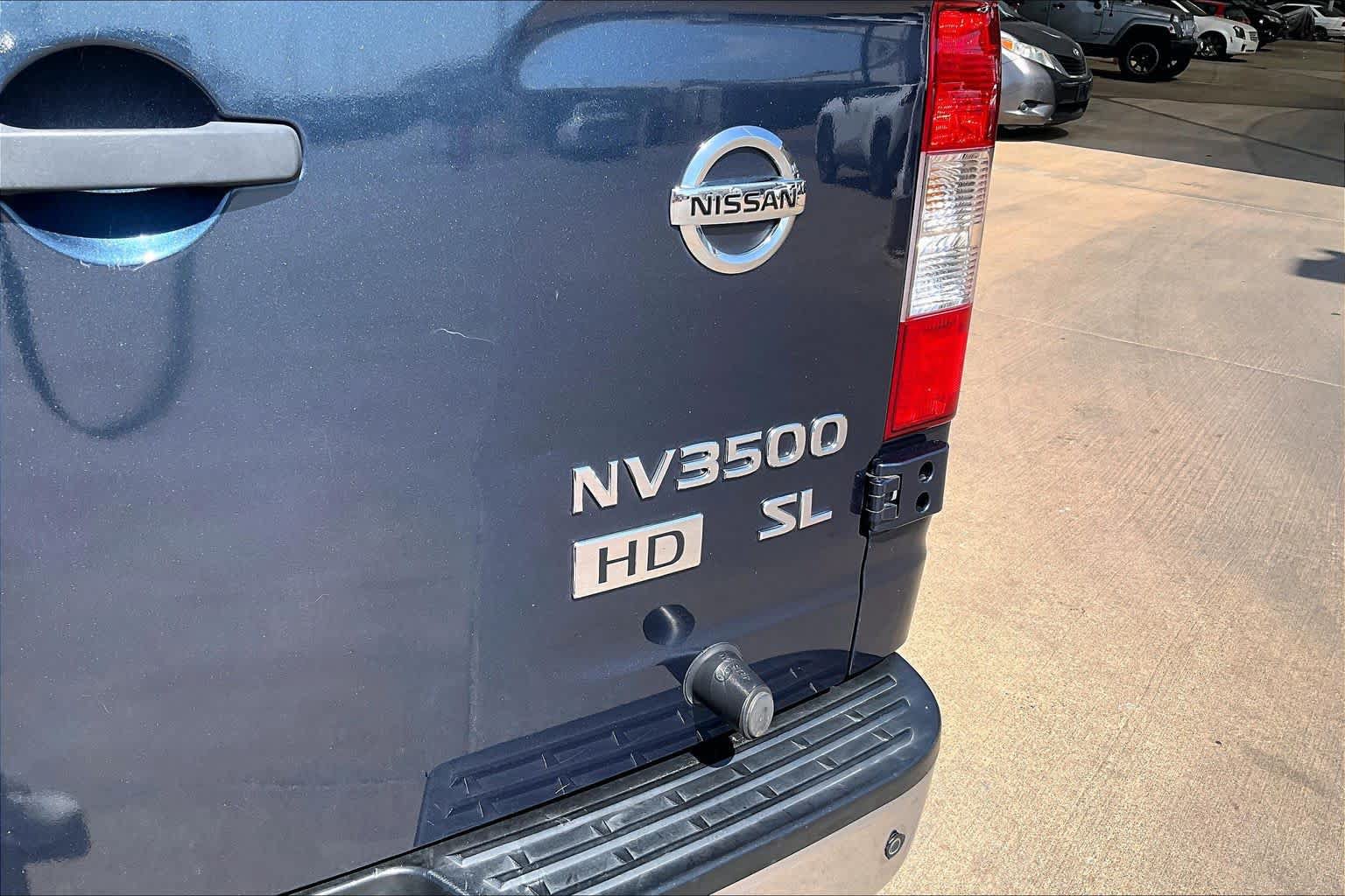 Used 2016 Nissan NV 3500 SL RWD image 32