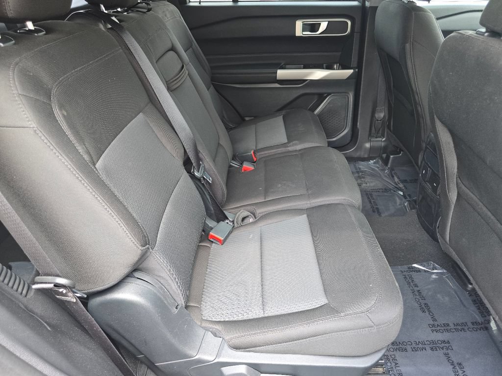 Used 2023 Ford Explorer XLT AWD/4WD image 28