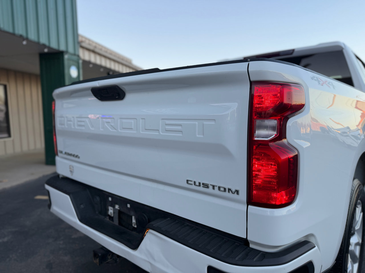 Used 2022 Chevrolet Silverado 1500 Custom image 12
