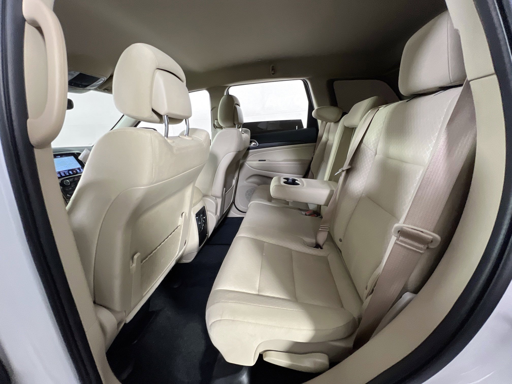 Used 2022 Jeep Grand Cherokee Laredo E image 23