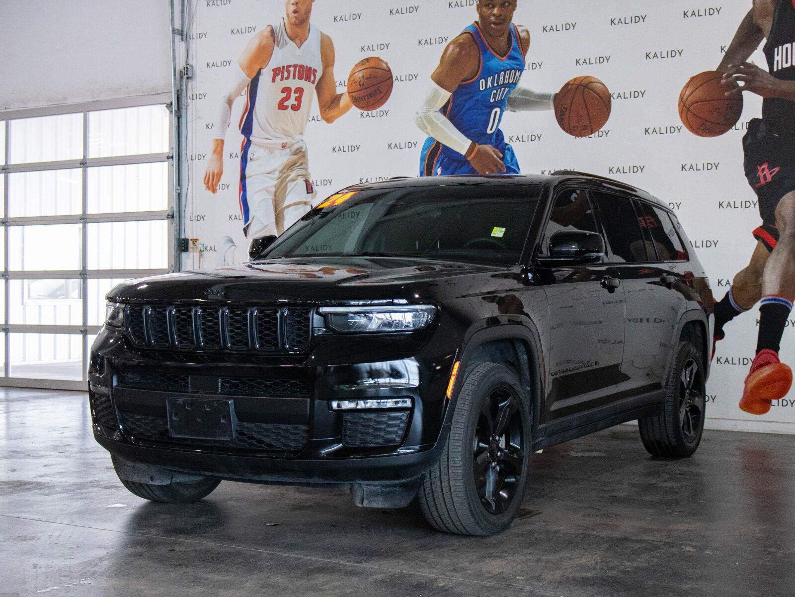 Used 2024 Jeep Grand Cherokee L Limited w/ Black Appearance Package RWD image 21