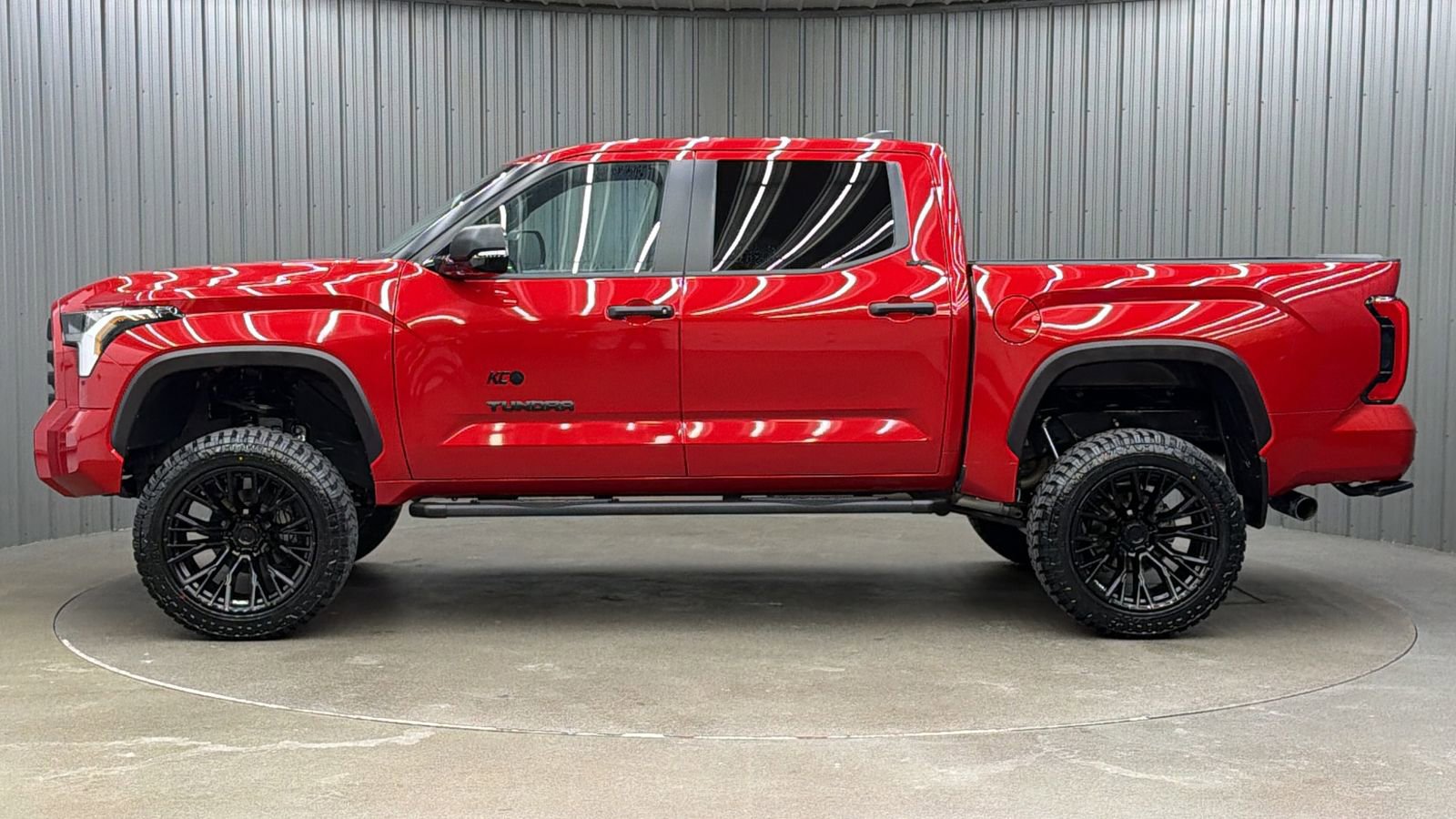 Used 2025 Toyota Tundra SR5 w/ SR5 Convenience Package image 2