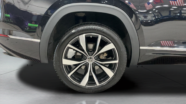 Certified 2026 Volkswagen Atlas SEL Premium R-Line AWD/4WD image 23