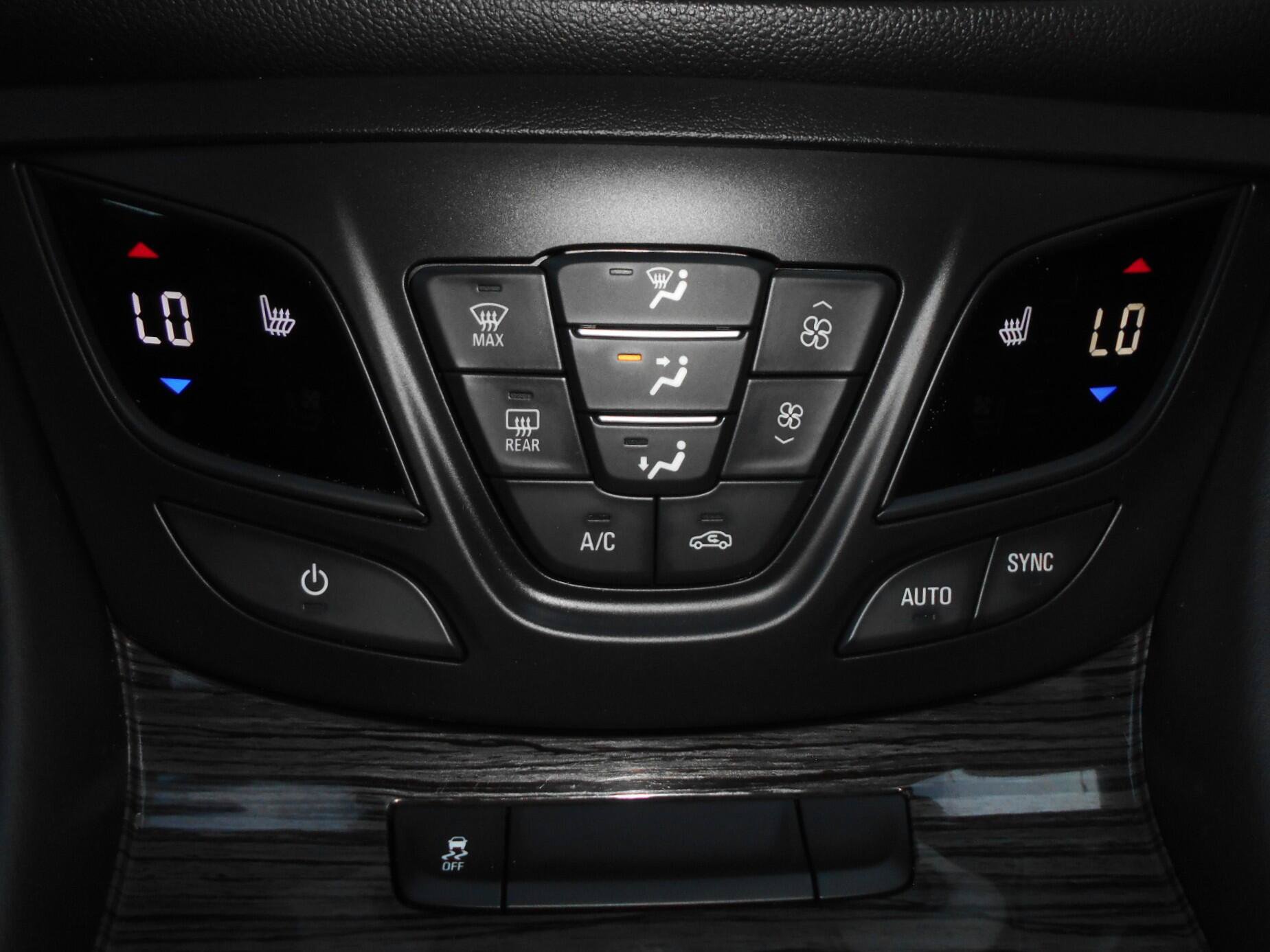 Used 2017 Buick Envision Premium AWD/4WD image 14