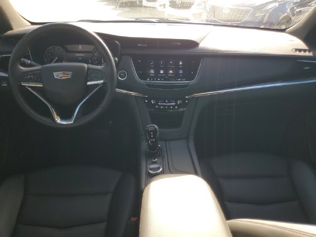 Certified 2024 Cadillac XT6 Luxury FWD image 16
