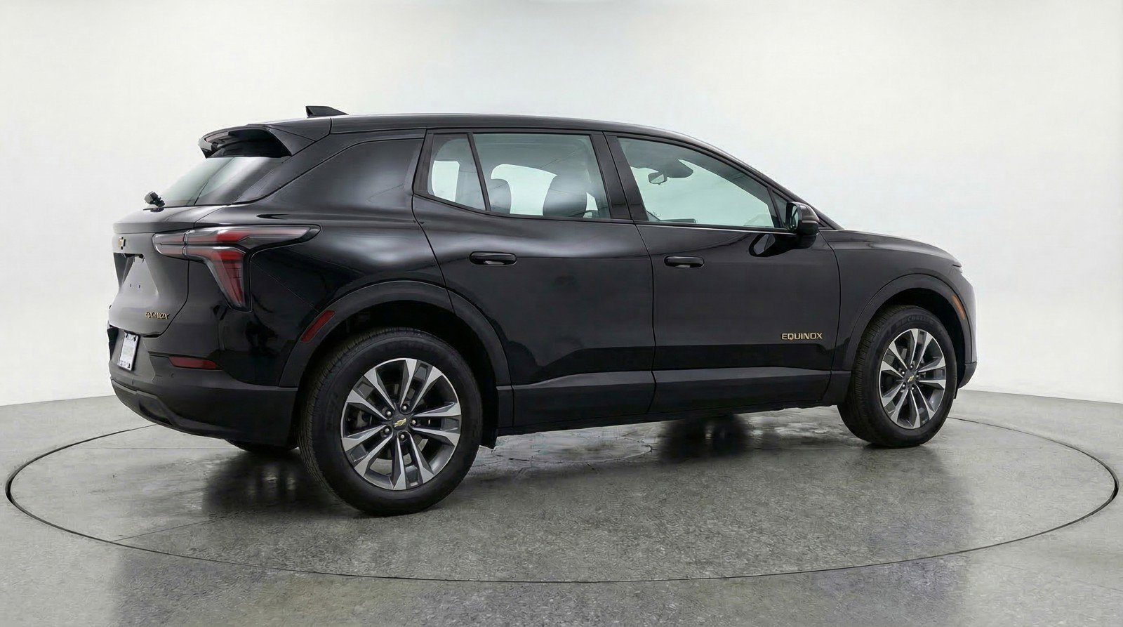 Used 2025 Chevrolet Equinox LT image 9