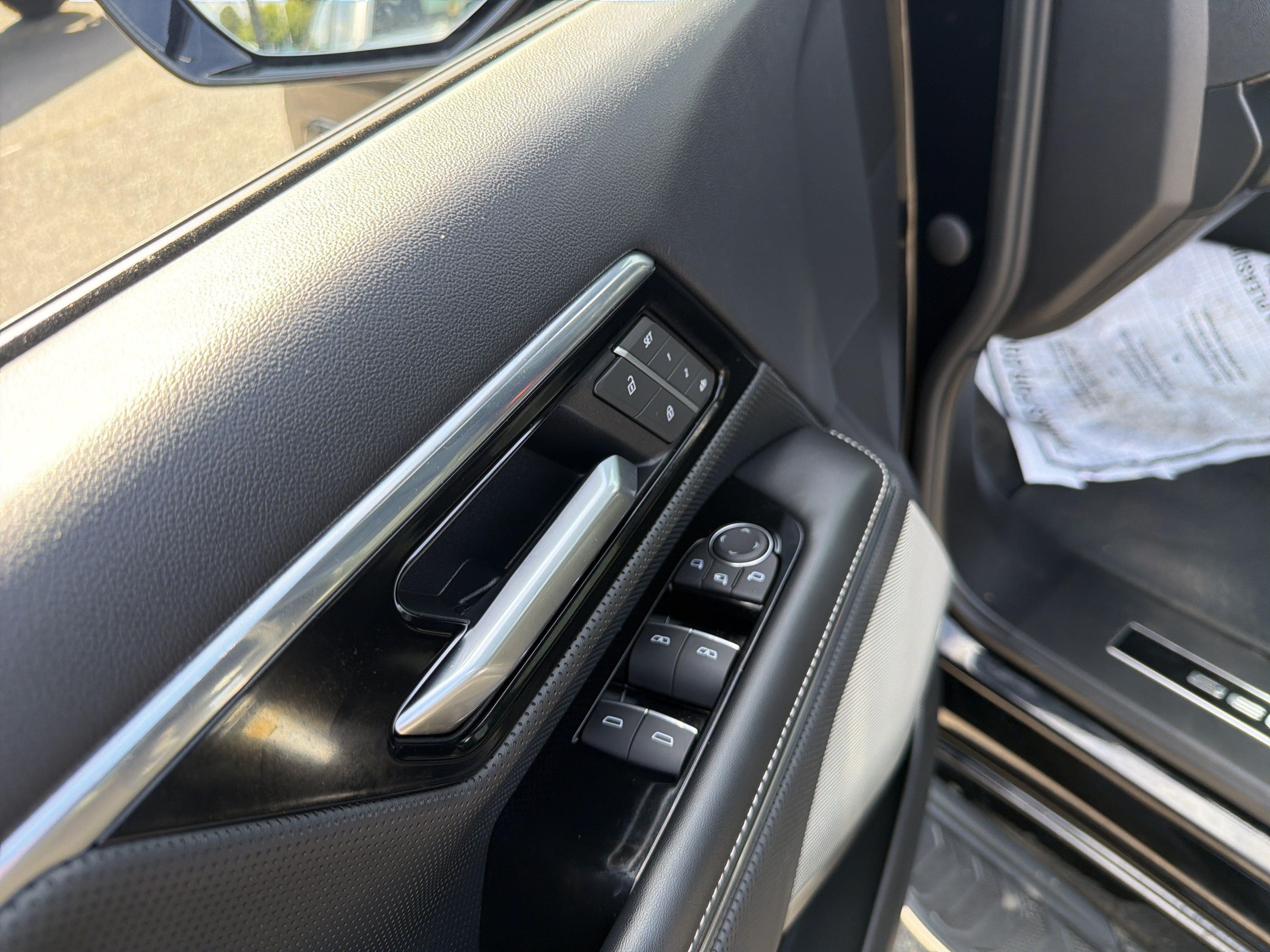 Used 2025 GMC Sierra EV Denali AWD/4WD image 15