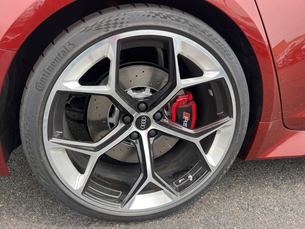 New 2025 Audi RS 6 performance image 19