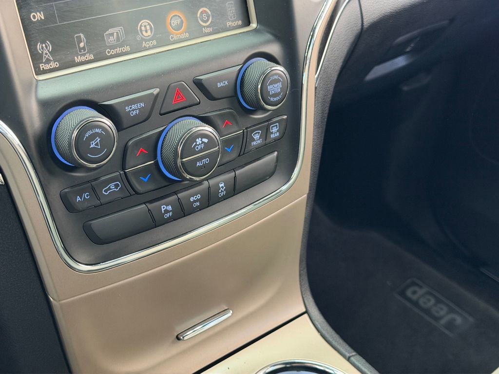 Used 2015 Jeep Grand Cherokee Limited RWD image 23