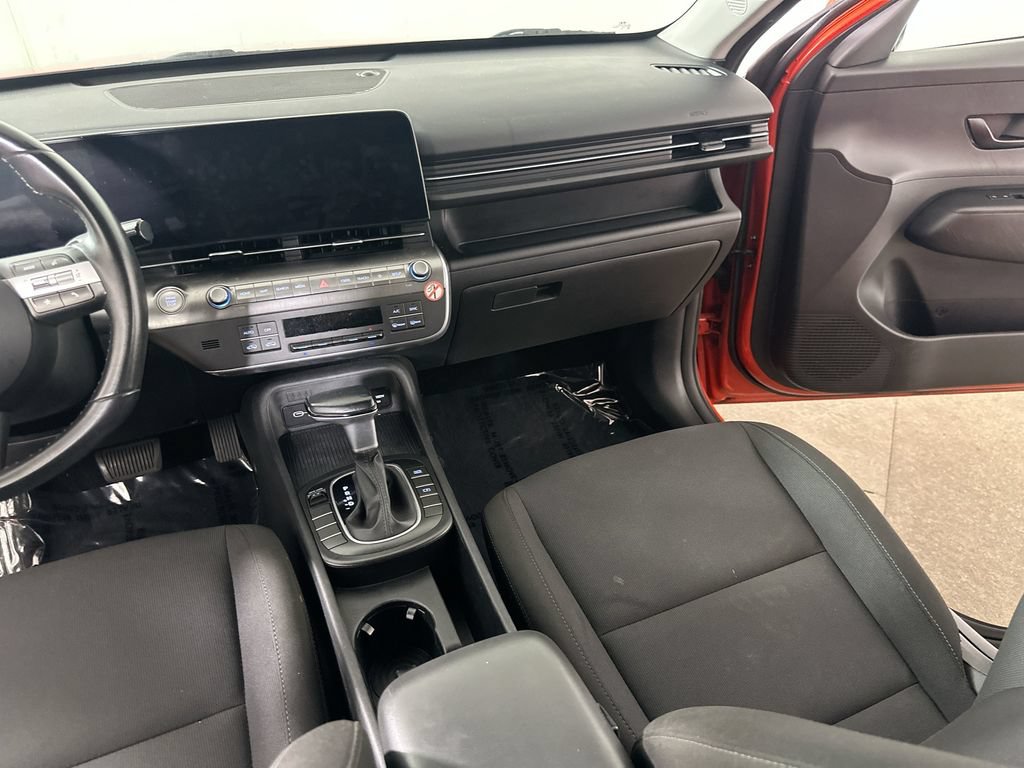 Used 2024 Hyundai Kona SEL FWD image 19