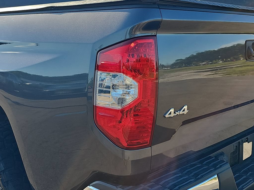 Used 2019 Toyota Tundra SR5 AWD/4WD image 32