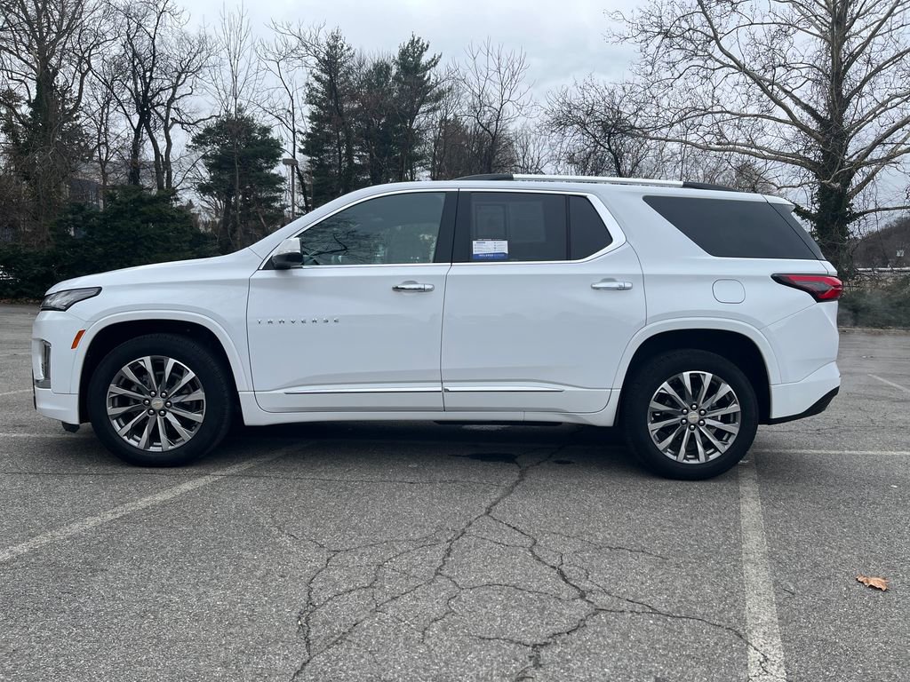 Used 2023 Chevrolet Traverse Premier image 7