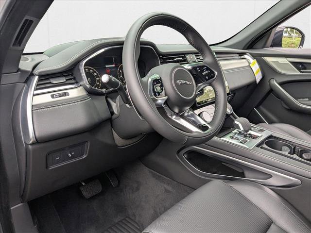 New 2026 Jaguar F-PACE R-Dynamic S image 3
