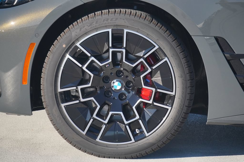 Used 2026 BMW 430i xDrive w/ M Sport Package AWD/4WD image 5