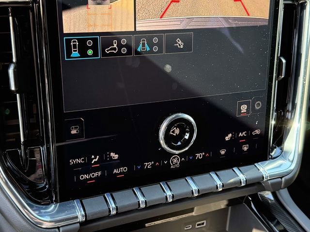 New 2026 GMC Yukon XL Elevation image 16