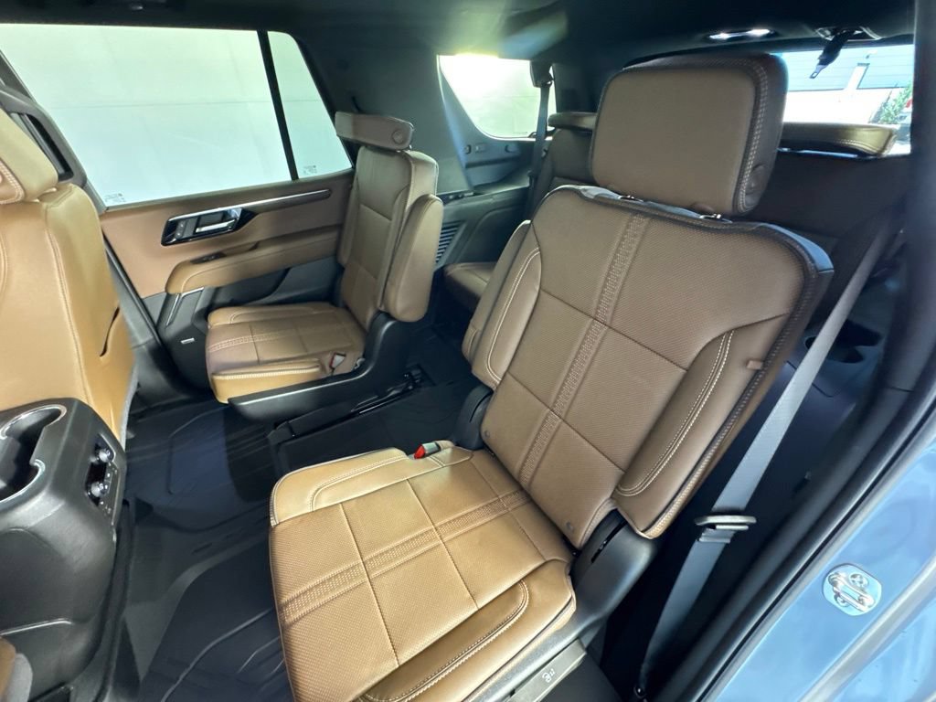 New 2026 Chevrolet Tahoe High Country AWD/4WD image 30