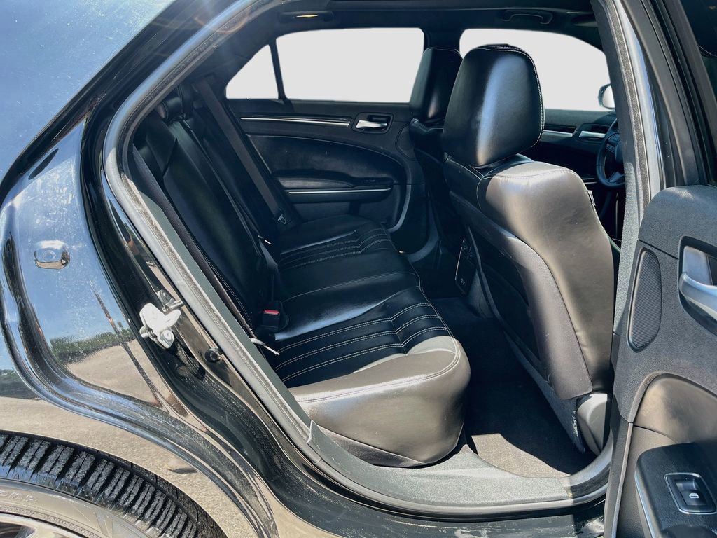 Used 2022 Chrysler 300 S RWD image 28