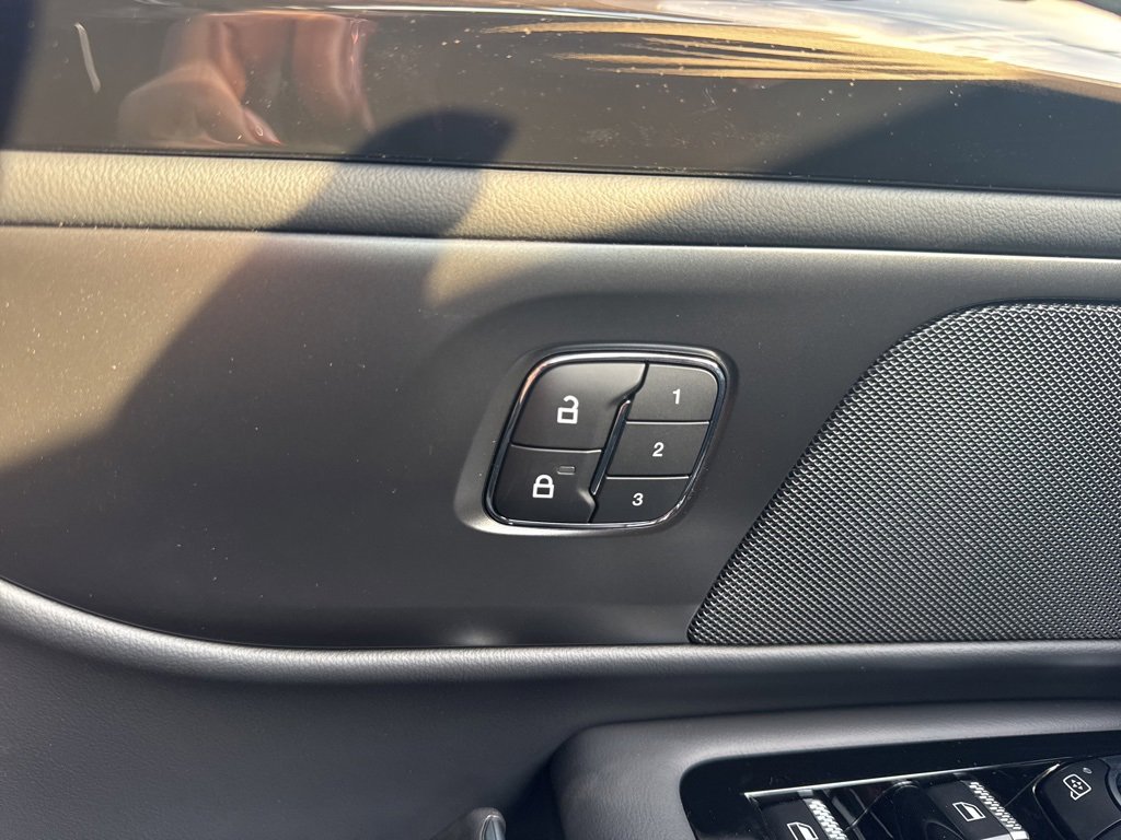 New 2026 Lincoln Nautilus Premier w/ Equipment Group 102A image 8