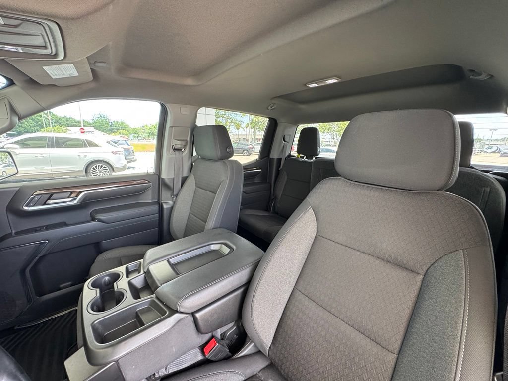 Used 2023 Chevrolet Silverado 1500 LT AWD/4WD image 15