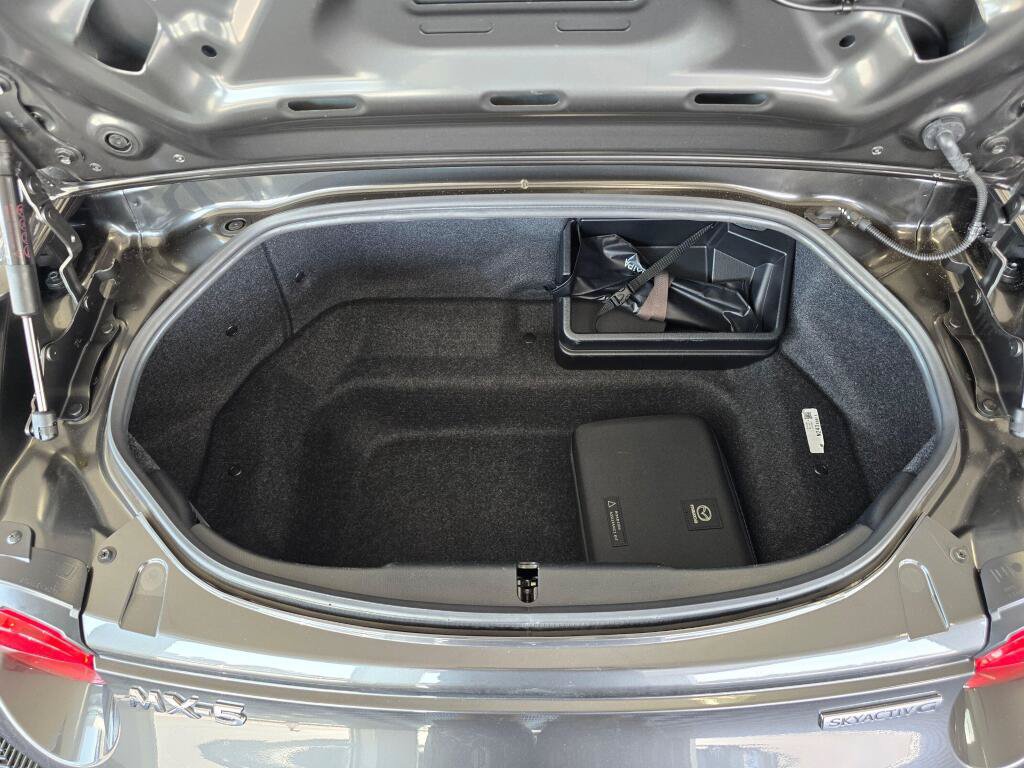 Used 2023 MAZDA MX-5 Miata Grand Touring RWD image 15