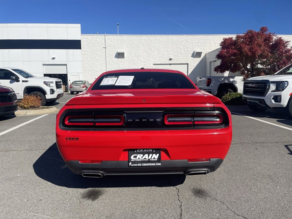Used 2022 Dodge Challenger SXT image 6