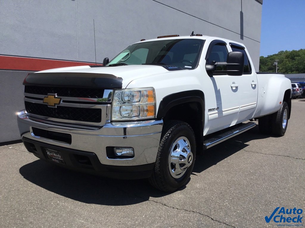 Used 2011 Chevrolet Silverado 3500 LTZ w/ Snow Plow Prep Package image 4