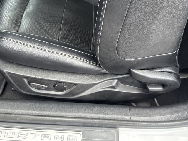 Used 2021 Ford Mustang Premium RWD image 27