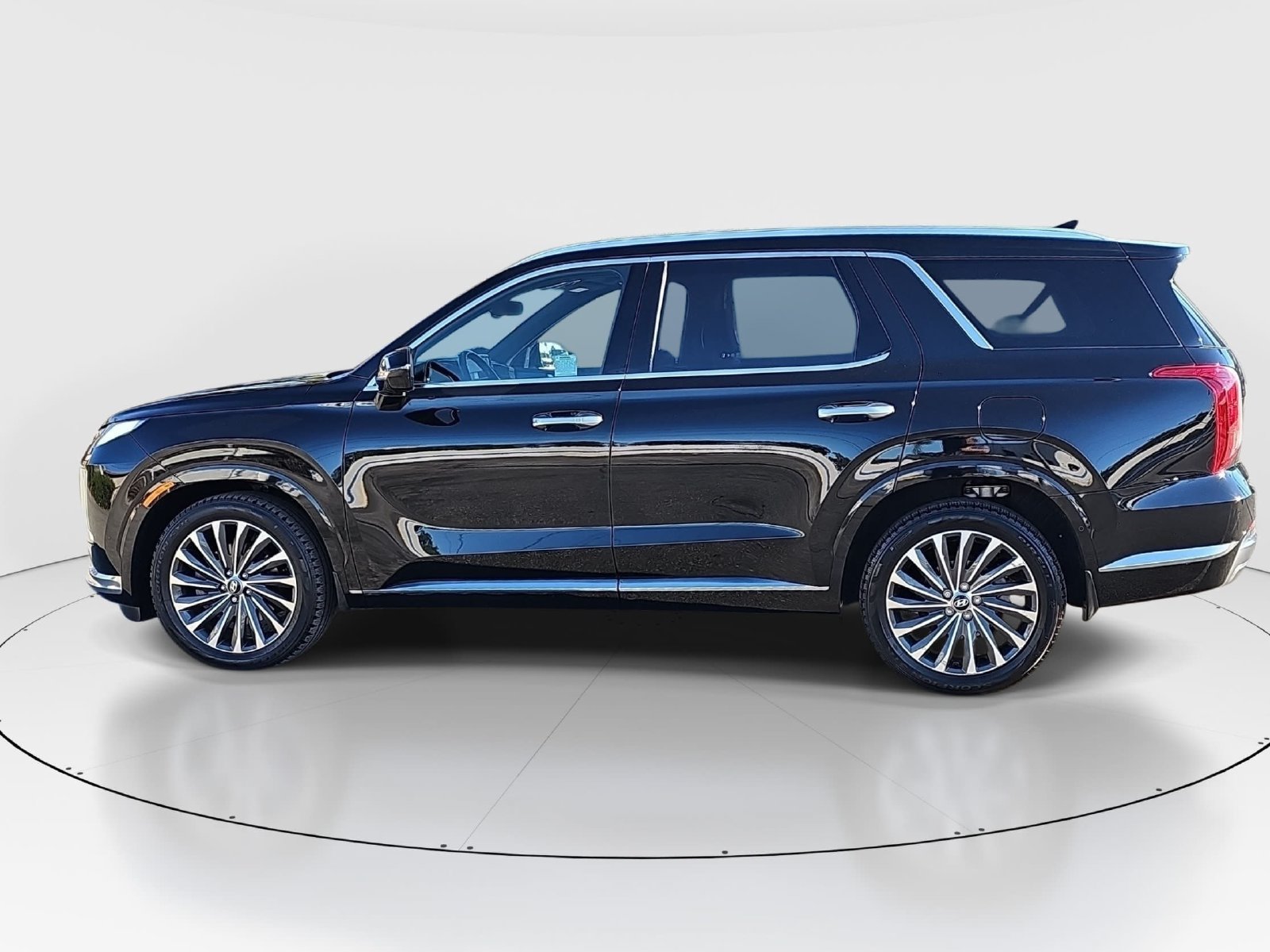 Used 2023 Hyundai Palisade Calligraphy FWD image 8