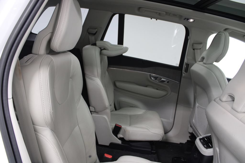 Used 2022 Volvo XC90 T8 Inscription w/ Advanced Package AWD/4WD image 27