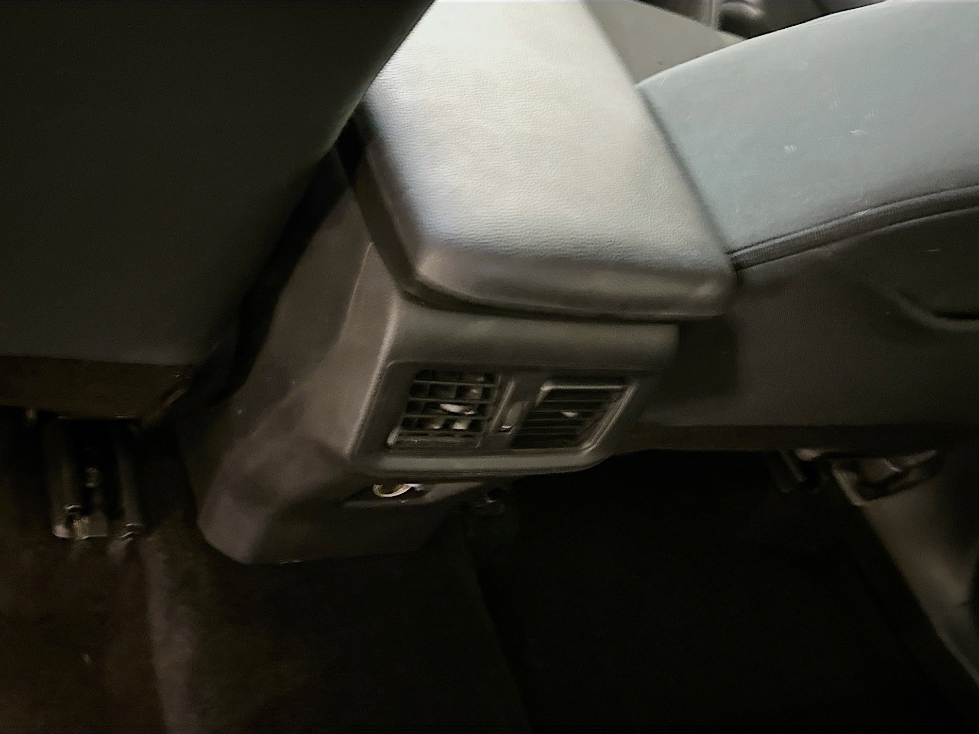 Used 2024 Toyota RAV4 LE image 28