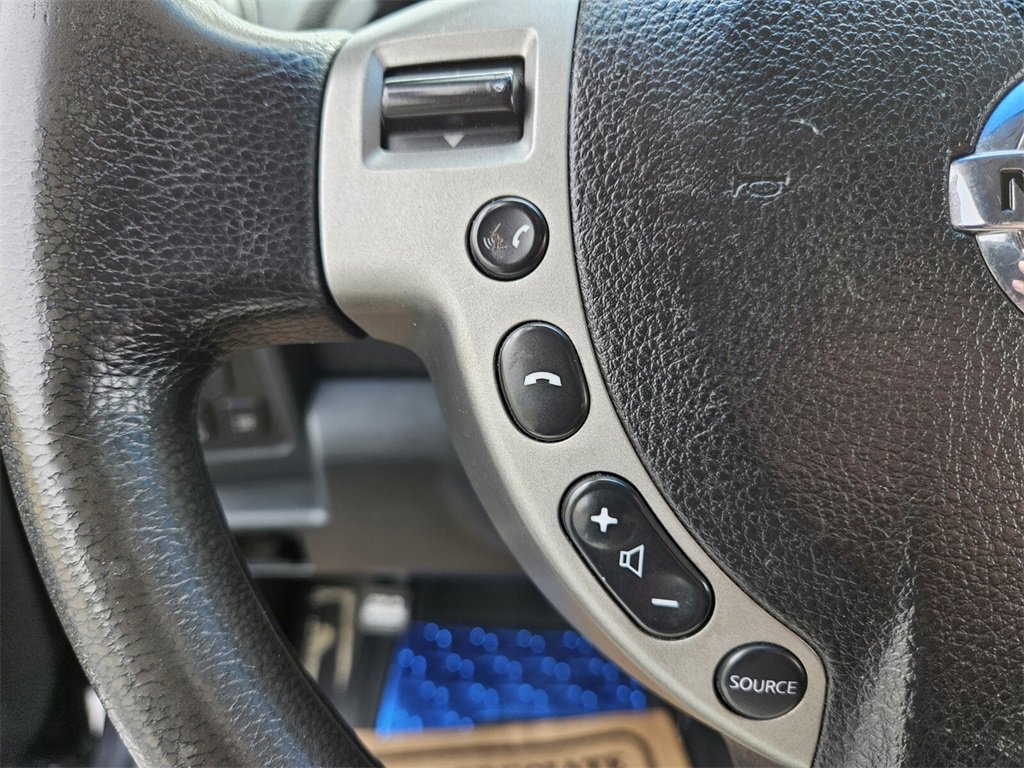 Used 2010 Nissan Rogue SL w/ Premium Pkg image 27