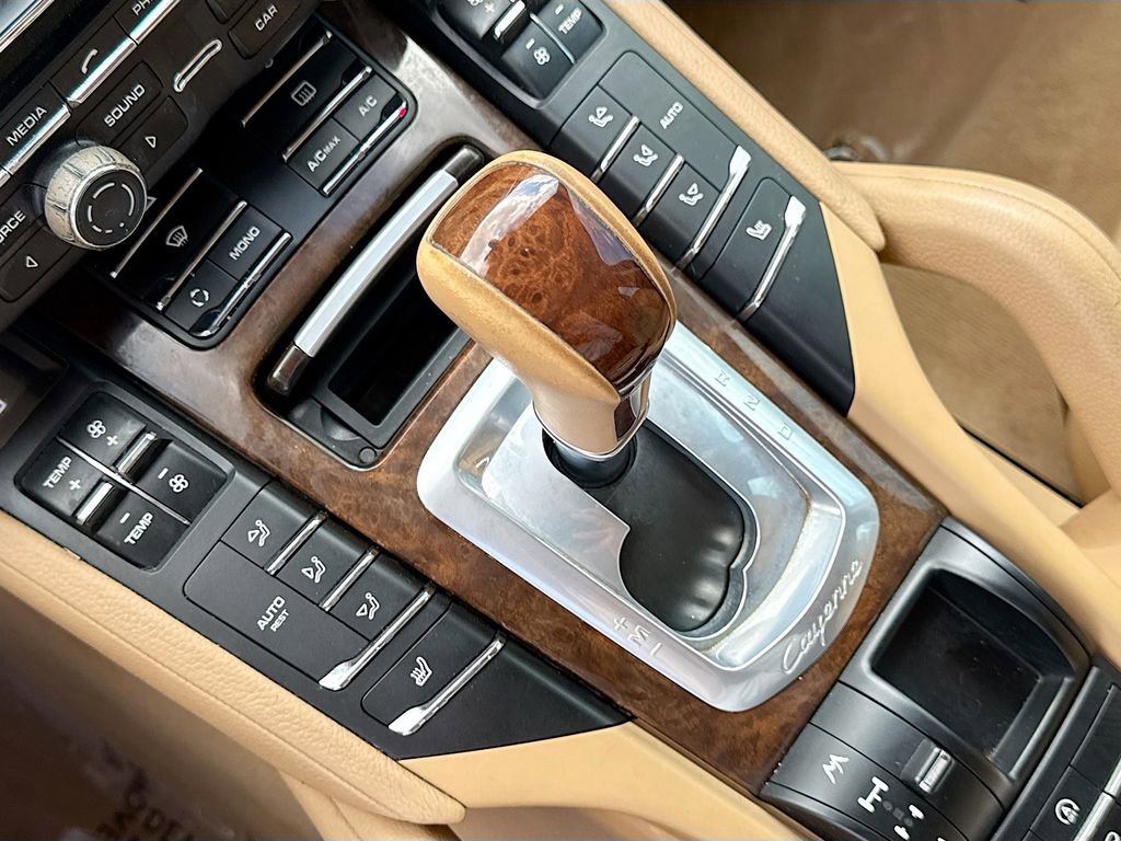 Used 2012 Porsche Cayenne image 28