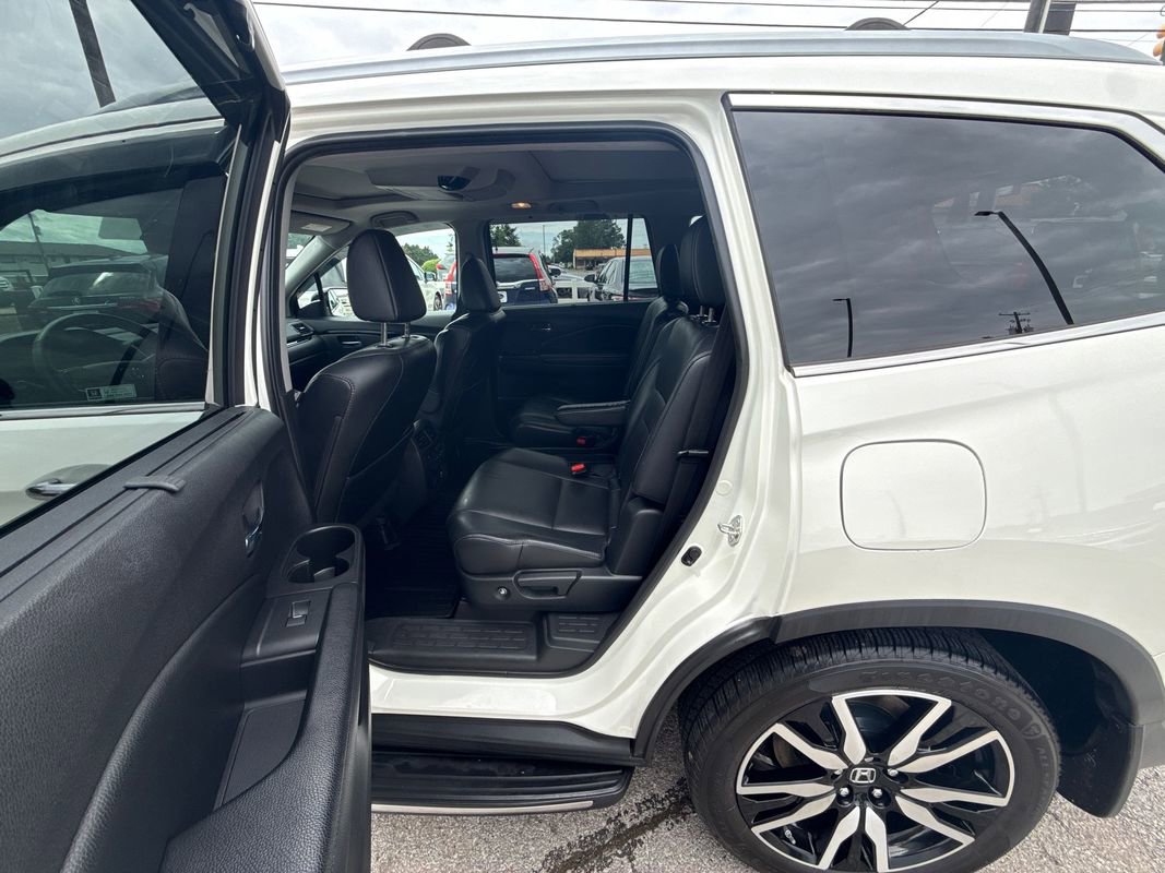 Used 2019 Honda Pilot Elite image 12