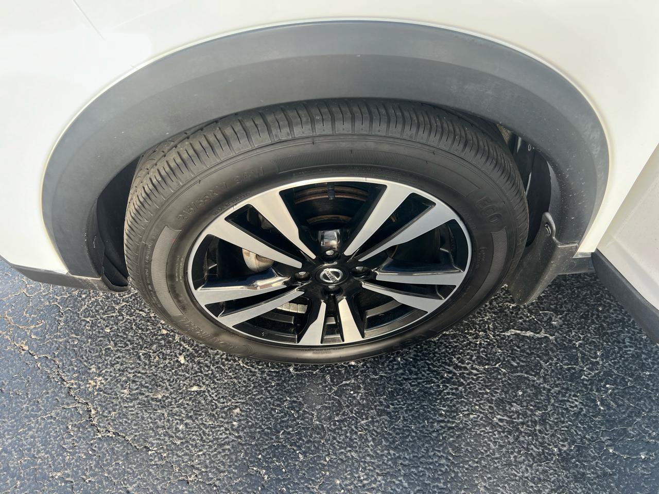 Used 2020 Nissan Kicks SR FWD image 20