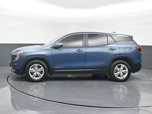 Used 2024 GMC Terrain SLE image 4