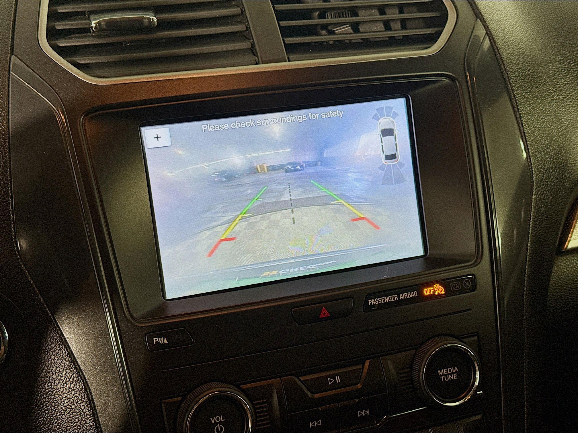 Used 2018 Ford Explorer XLT w/ Equipment Group 202A image 19