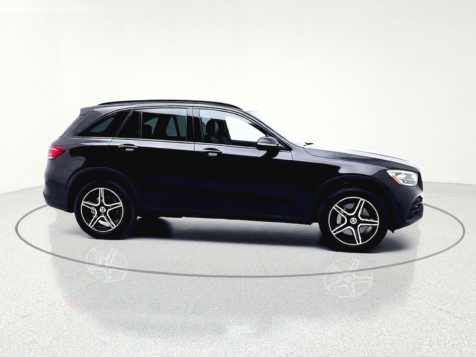 Used 2022 Mercedes-Benz GLC 300 image 11