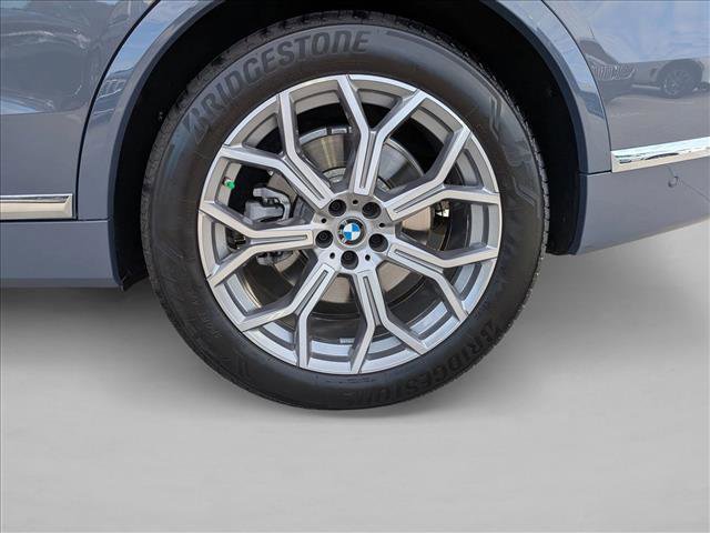 Used 2026 BMW X7 xDrive40i image 27