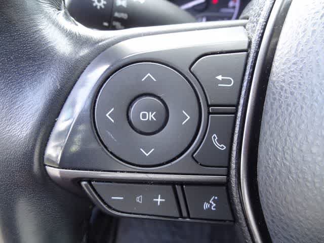 Used 2023 Toyota Camry SE w/ Cold Weather Package FWD image 18