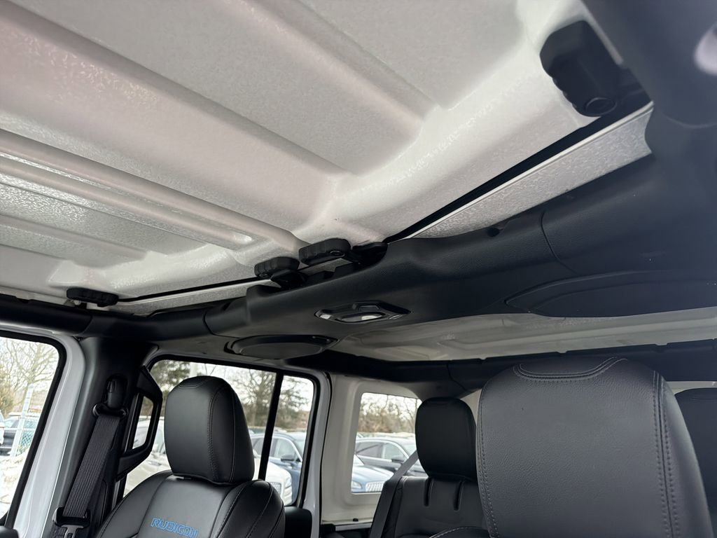 Used 2022 Jeep Wrangler Unlimited Rubicon 4xe w/ Cold Weather Group AWD/4WD image 27