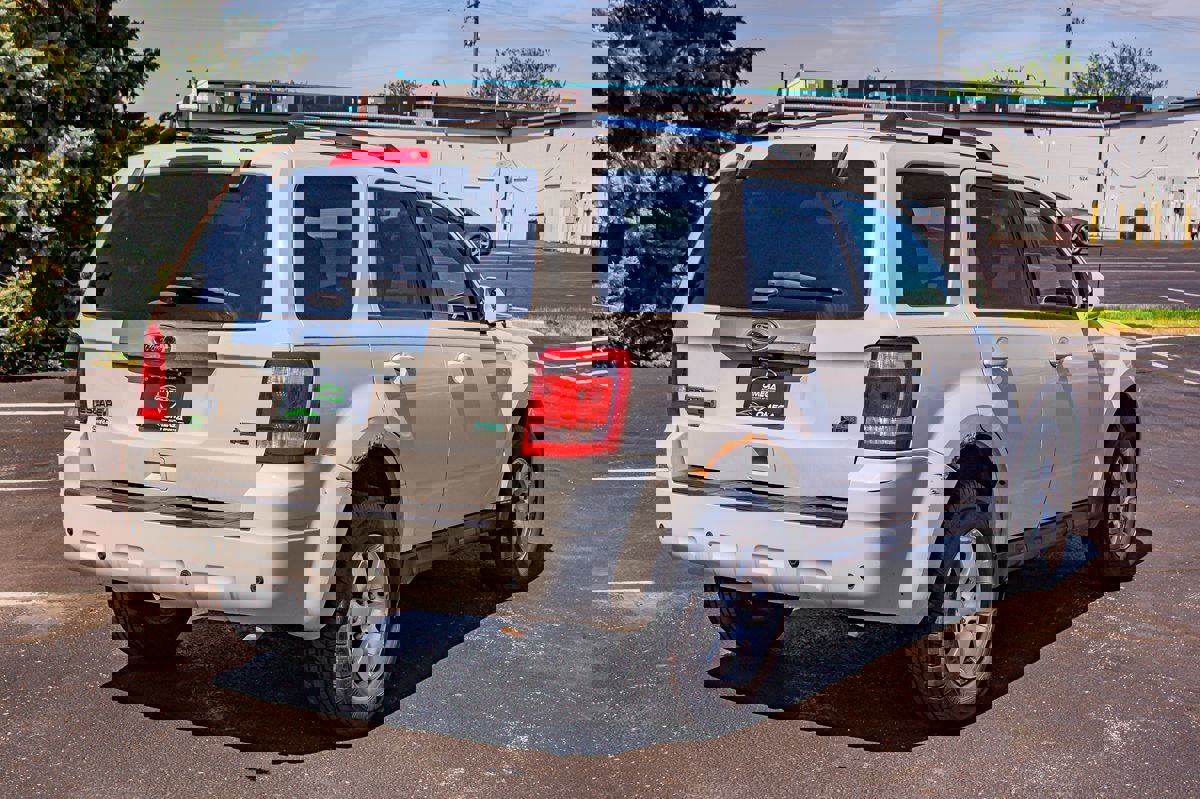 Used 2012 Ford Escape Limited AWD/4WD image 7