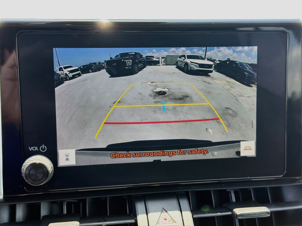 Used 2025 Toyota RAV4 XLE FWD image 13