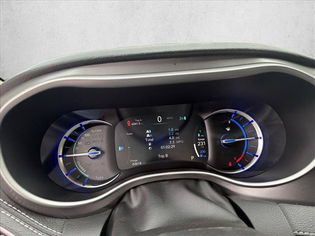 Used 2024 Chrysler Pacifica Limited FWD image 10