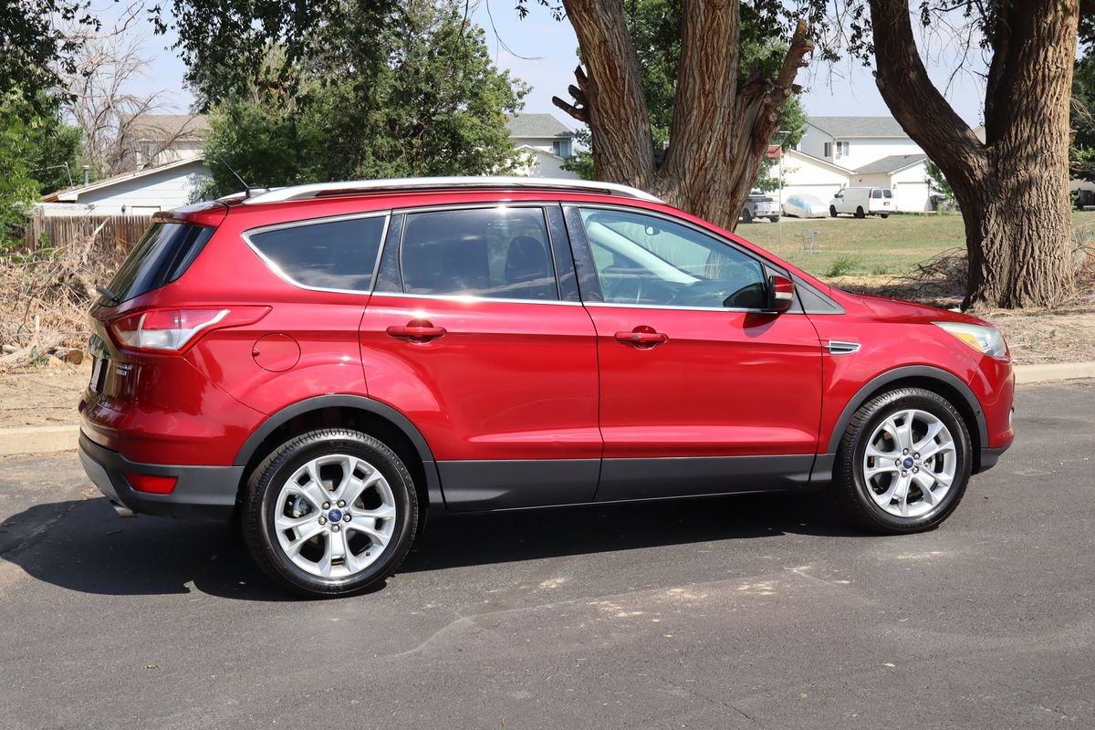 Used 2016 Ford Escape Titanium w/ Equipment Group 301A AWD/4WD image 4