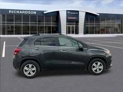 Used 2019 Chevrolet Trax LT w/ LT Convenience Package FWD image 5