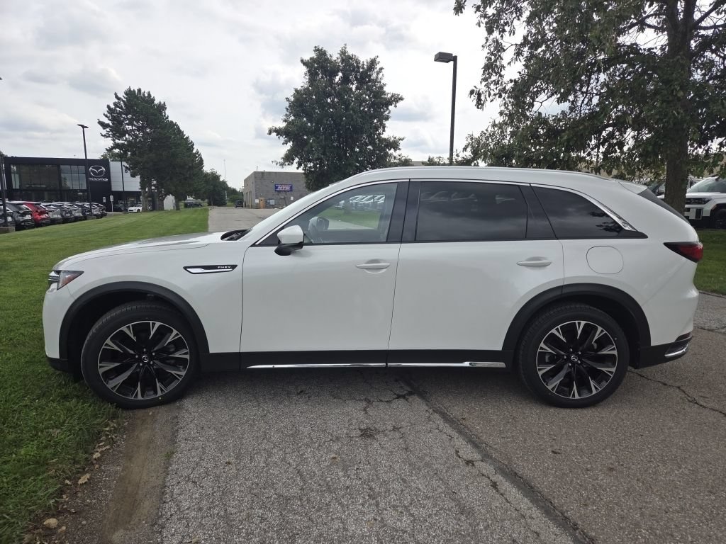Certified 2024 MAZDA CX-90 Plug-In Hybrid w/ Premium Plus AWD/4WD image 18