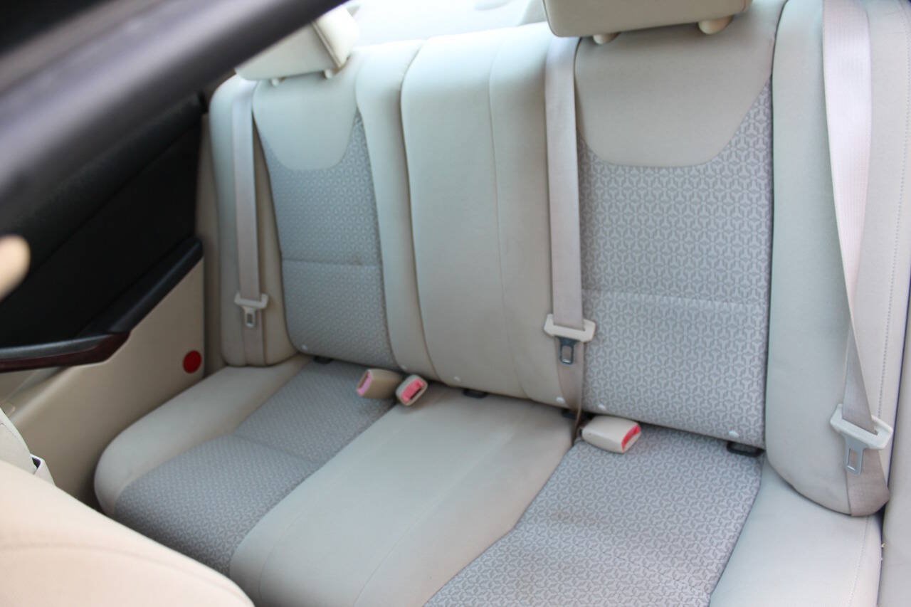 Used 2007 Pontiac G6 Sedan w/ Sport Package FWD image 26