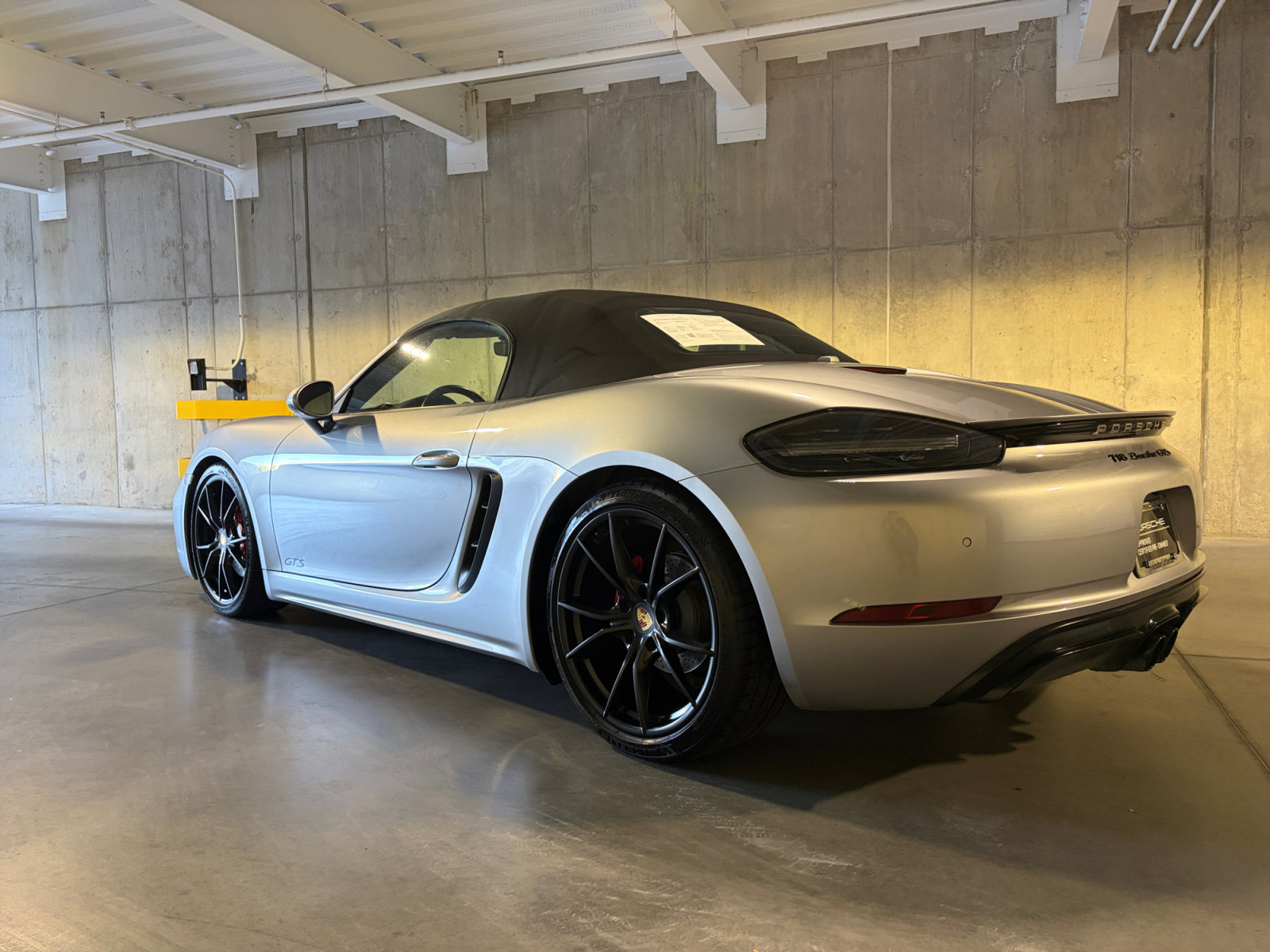 Certified 2018 Porsche 718 Boxster GTS RWD image 3