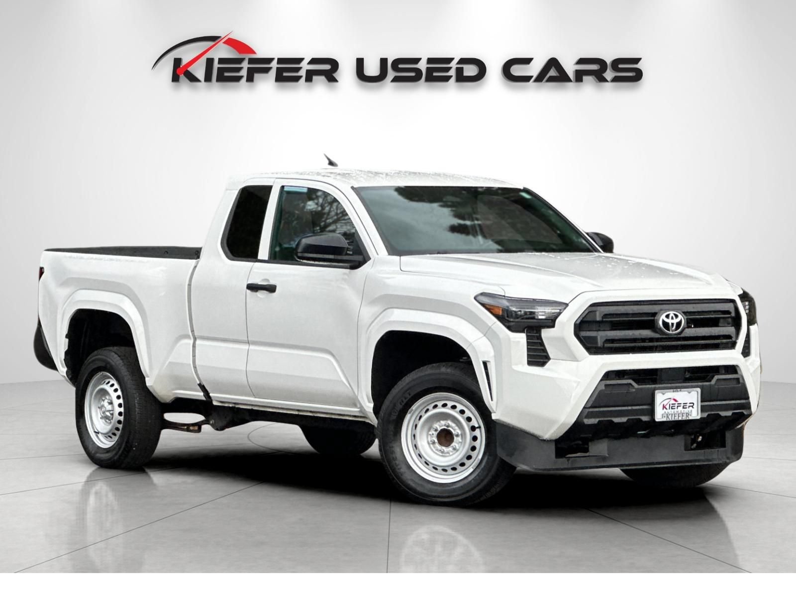 Used 2024 Toyota Tacoma SR RWD image 2